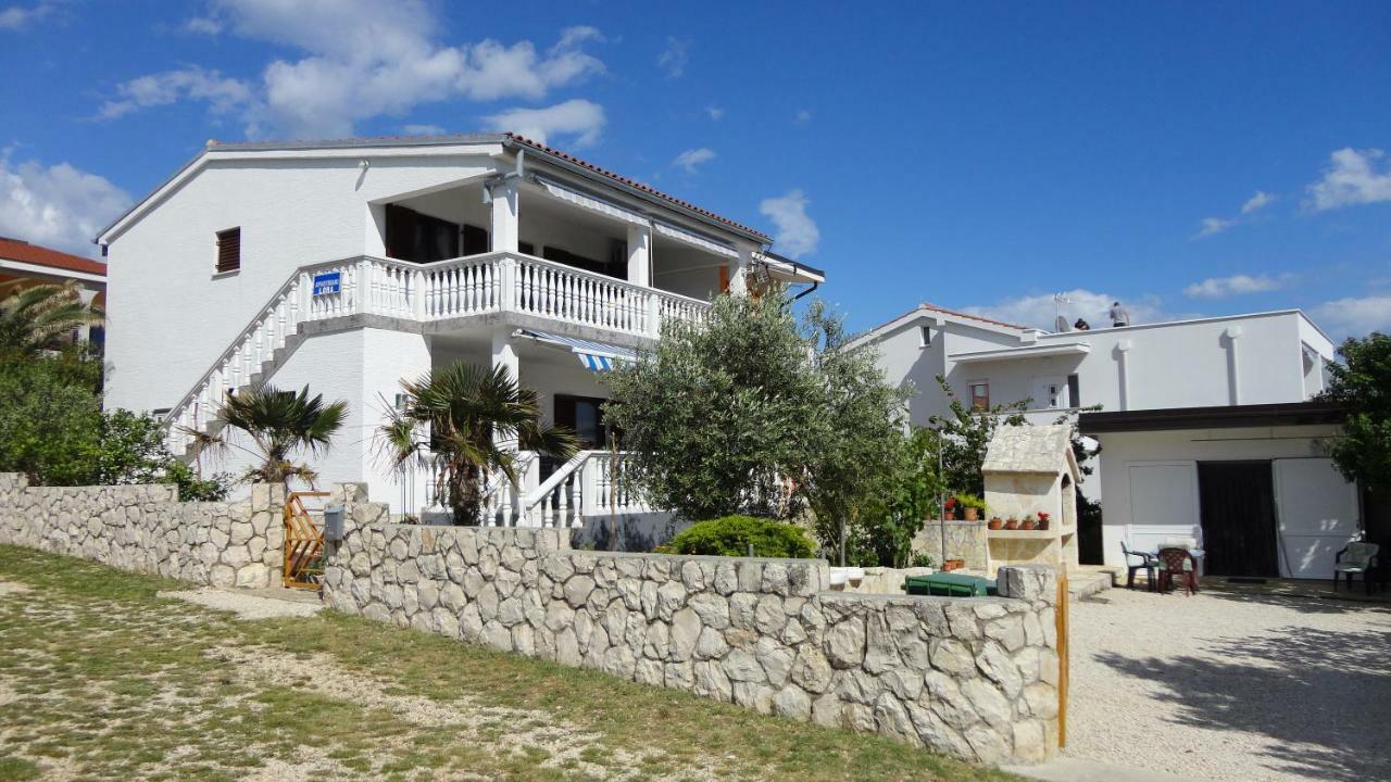Apartments Lora Vir Εξωτερικό φωτογραφία